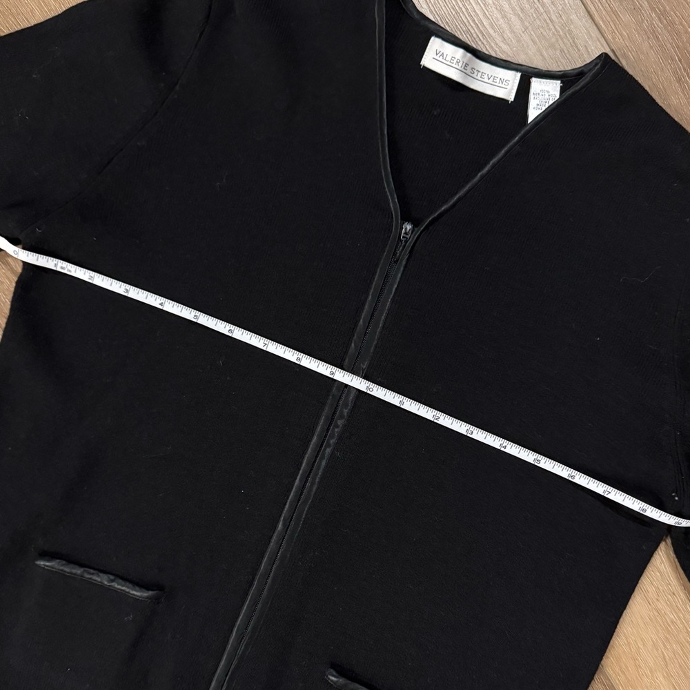 Valerie Stevens black zip-up cardigan sweater - Picture 4 of 7